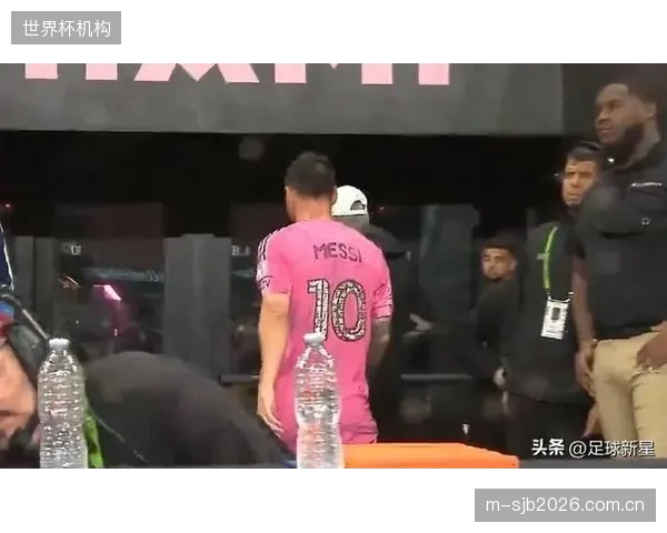 世界杯开赛前阿根廷遭遇伤病潮，主力球员的健康状况成为卫冕前景的最大不确定性。